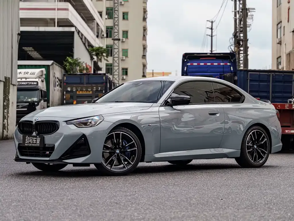 BMW M240i — фото 1