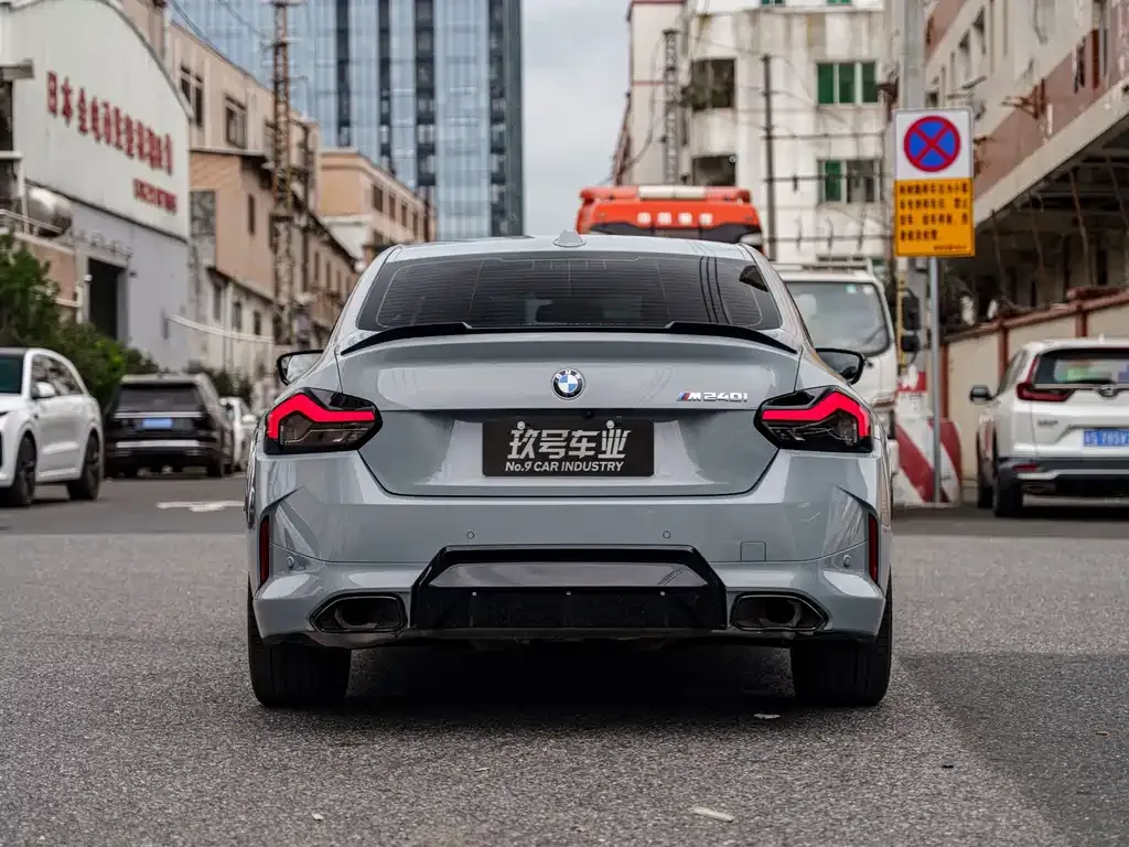 BMW M240i — фото 4