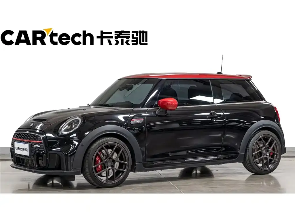 MINI JCW (John Cooper Works) — фото 1