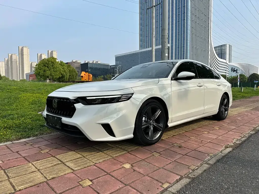 Honda Inspire — фото 1
