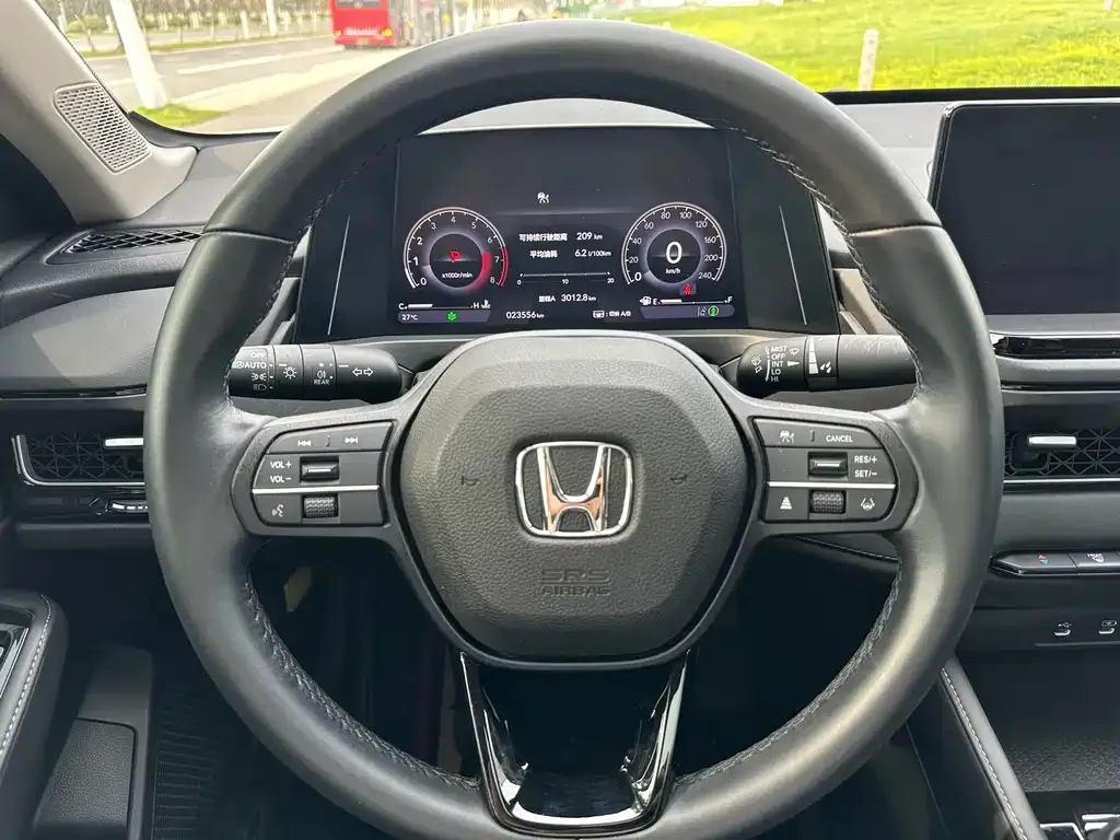 Honda Inspire — фото 3
