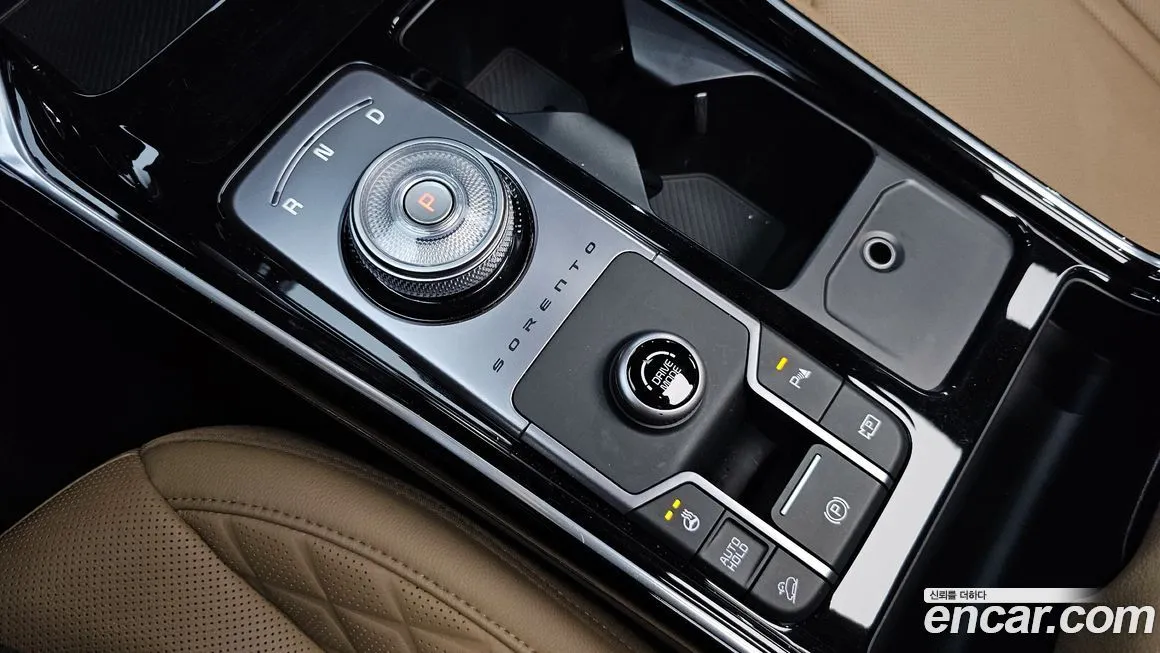 Kia Sorento — фото 8