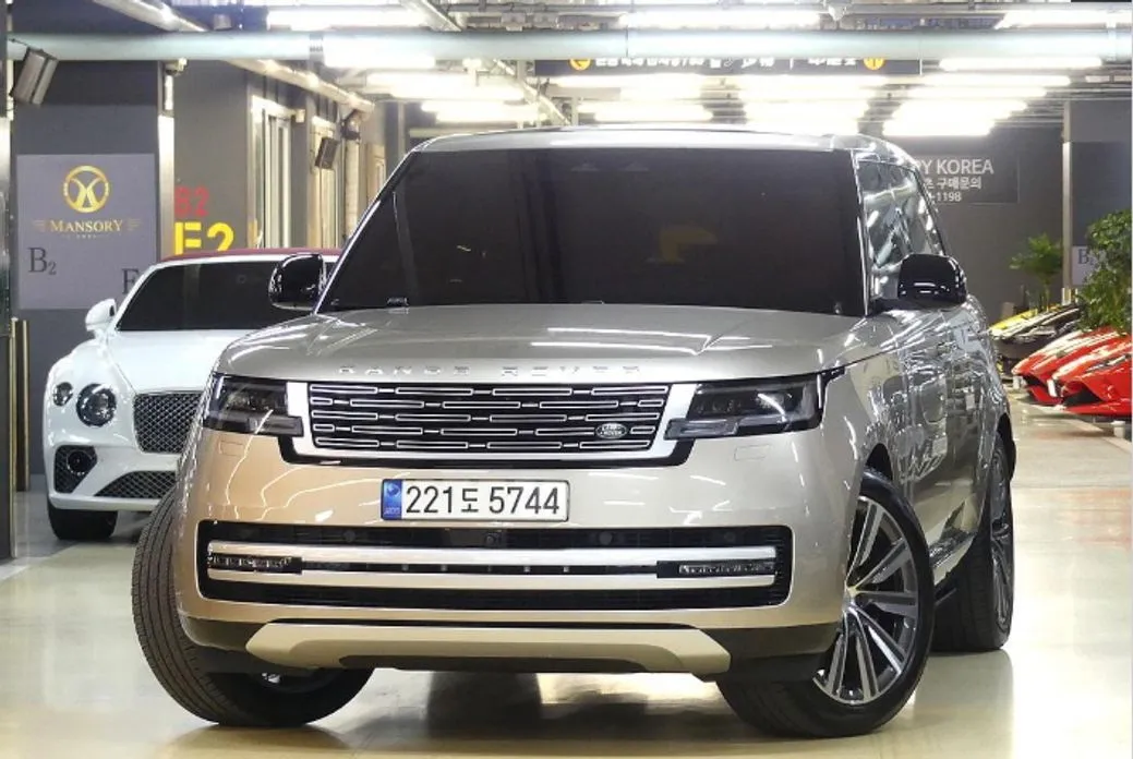 Land Rover Range Rover — фото 1