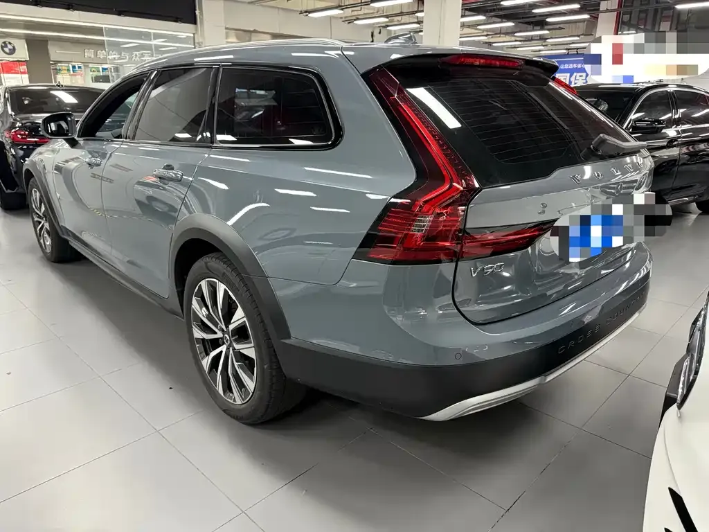 Volvo V90 — фото 10