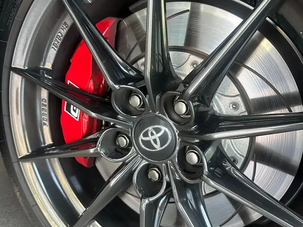 Toyota GR YARIS — фото 10