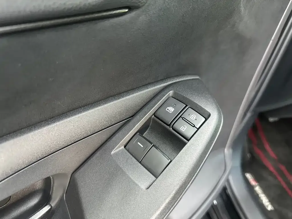 Toyota GR YARIS — фото 7