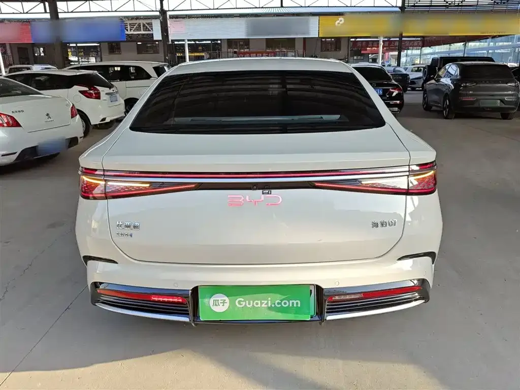 BYD Seal 07 DM-i — фото 6