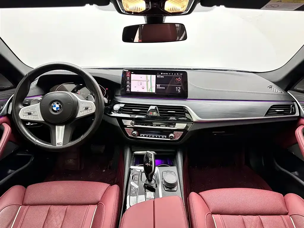 BMW 5 Series — фото 5