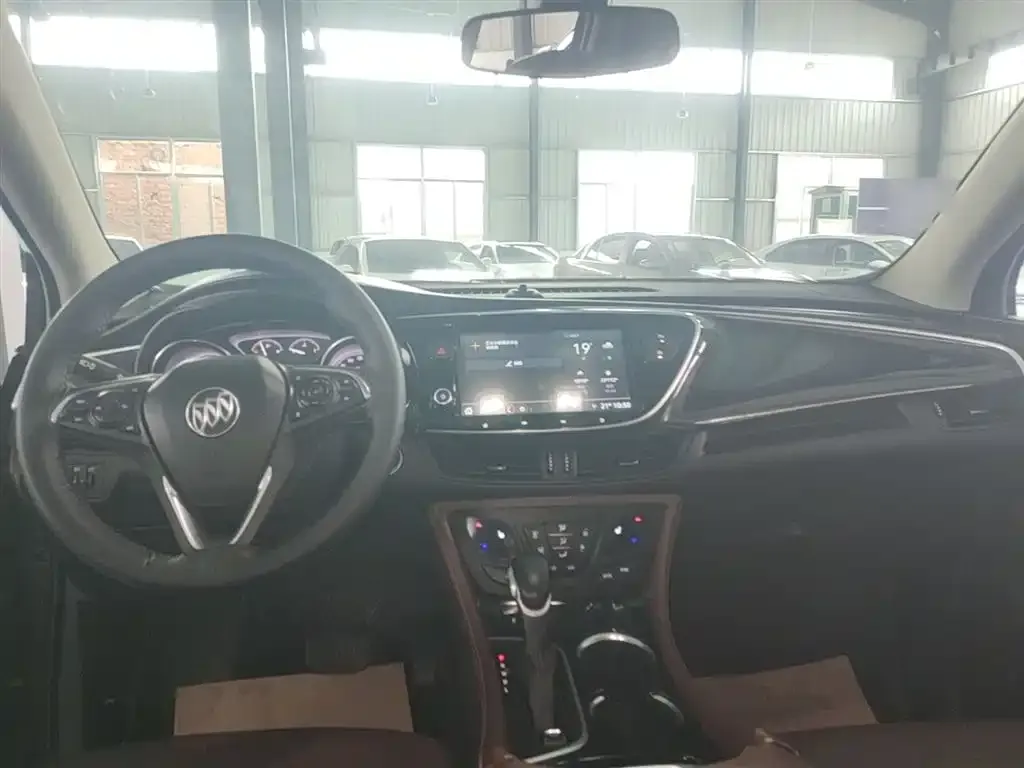 Buick Envision Plus — фото 10