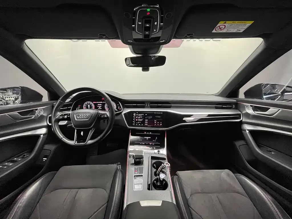 Audi A6L — фото 9