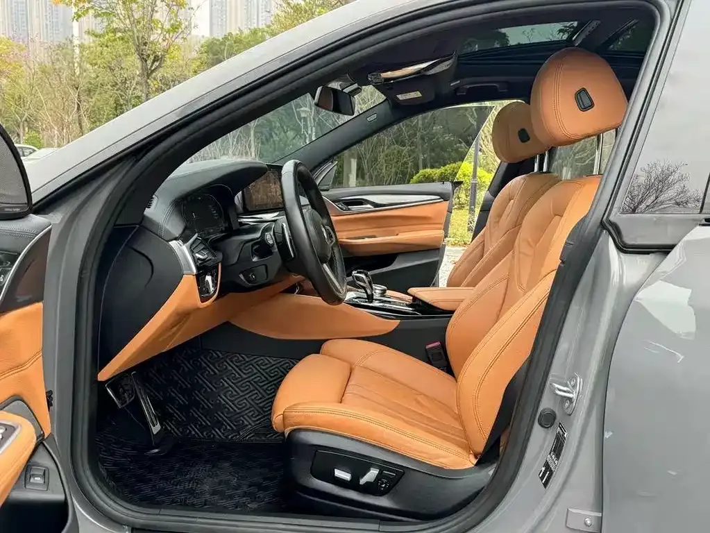 BMW 6 Series GT — фото 10