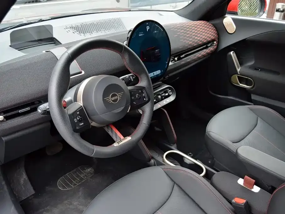 MINI Aceman JCW Electric — фото 6