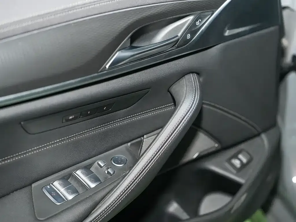 BMW 5 Series (Import) — фото 10