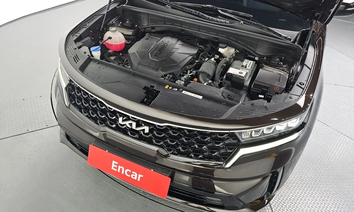 Kia Sorento — фото 9