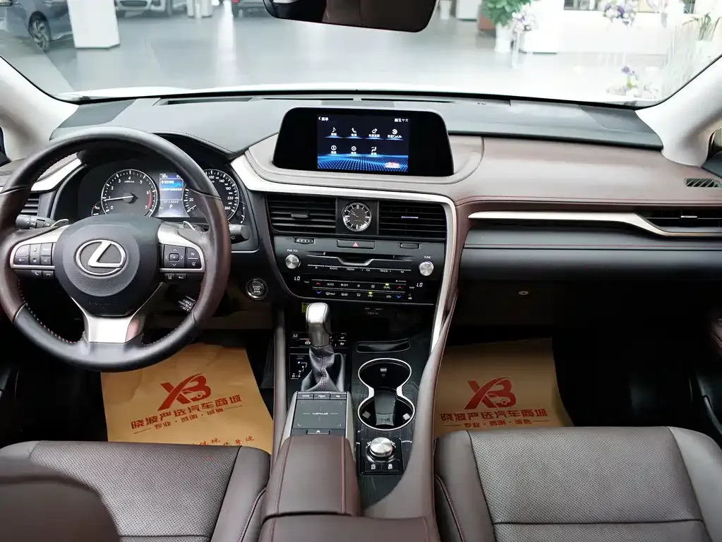 Lexus RX — фото 10