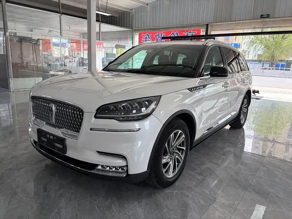 Lincoln Aviator — фото 1