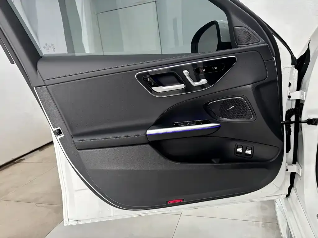 Mercedes-Benz C-Class New Energy — фото 10