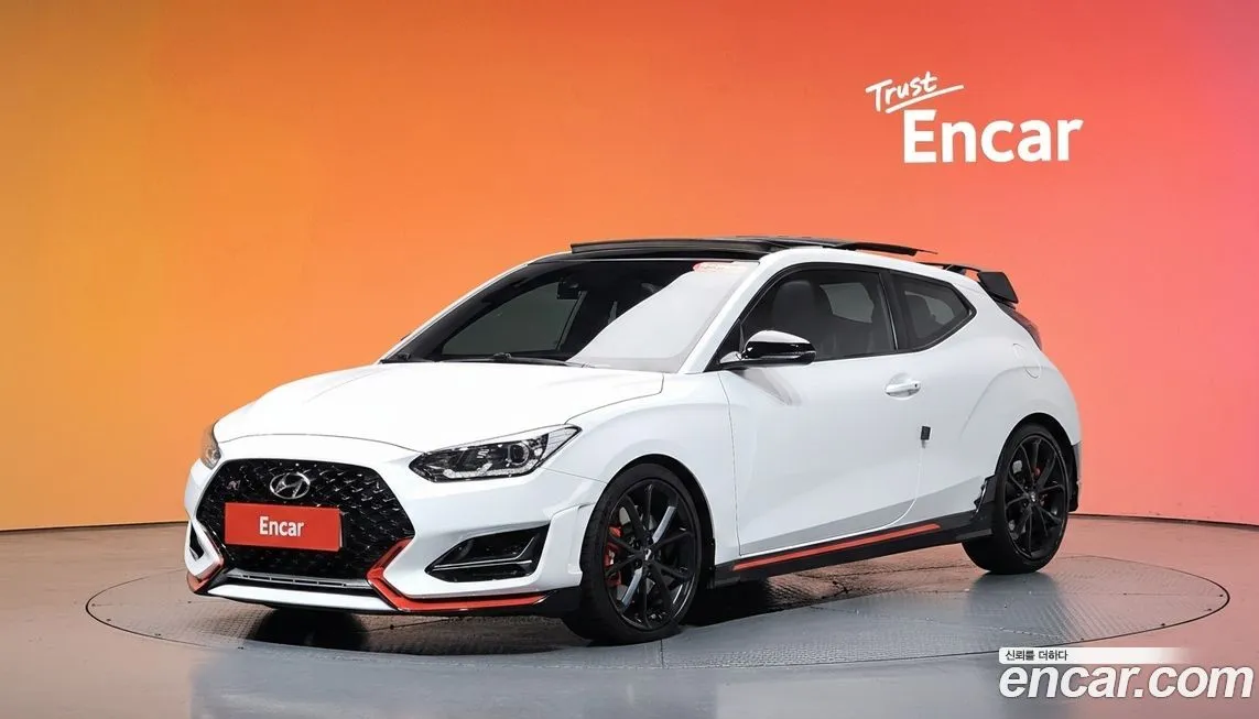 Hyundai Veloster — фото 1