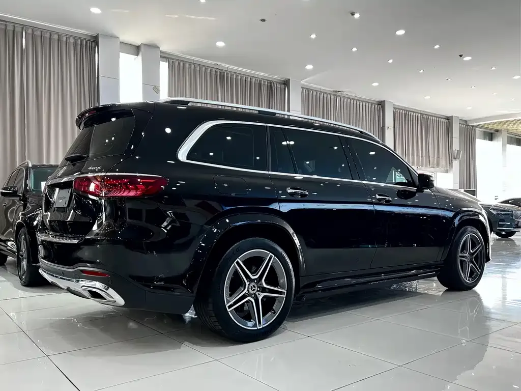 Mercedes-Benz GLS — фото 4