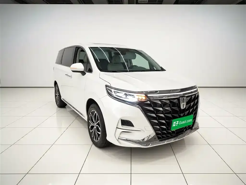 Roewe iMAX8 New Energy — фото 2