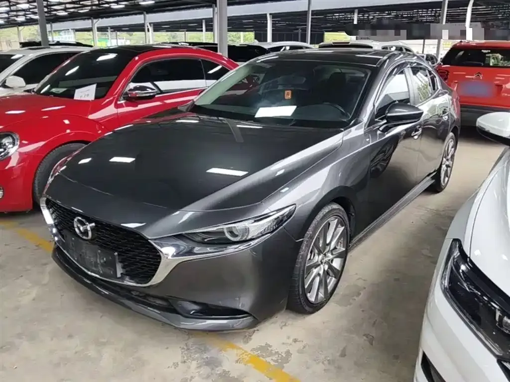 Mazda 3 Axela — фото 1