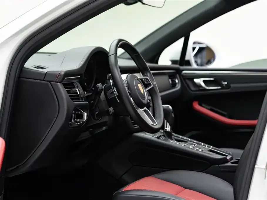 Porsche Macan — фото 4