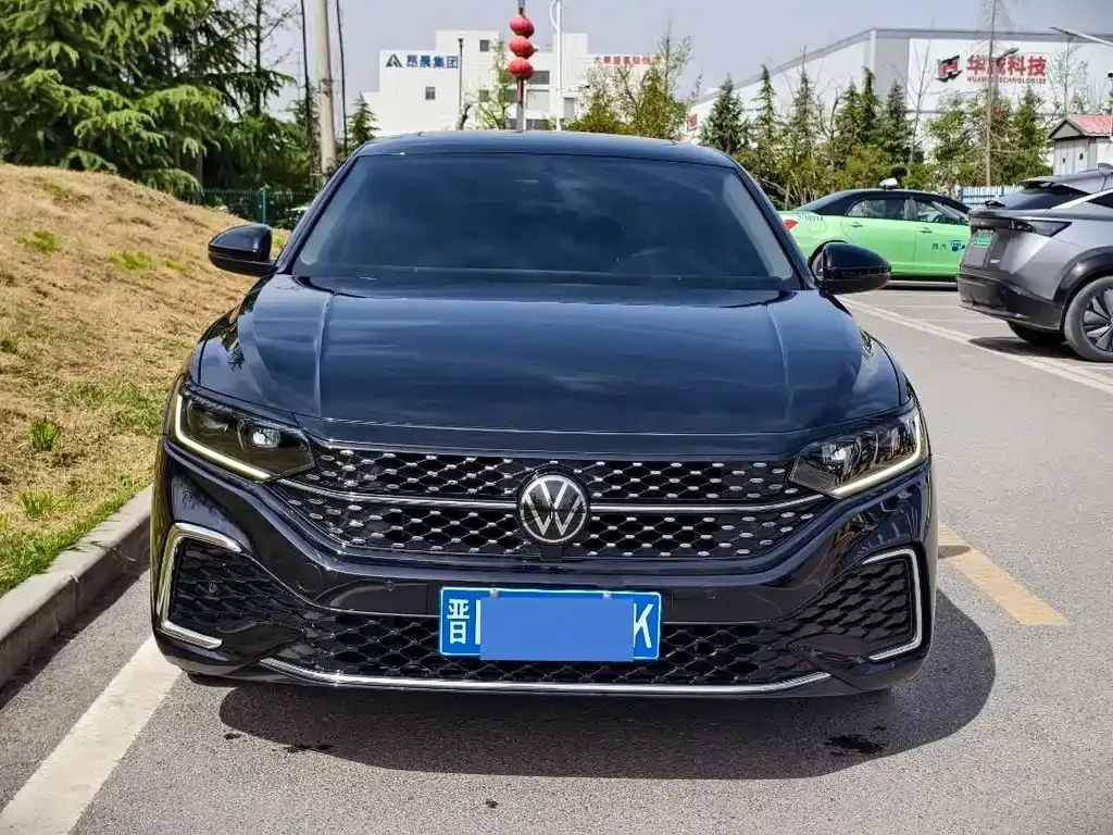 Volkswagen Passat — фото 6