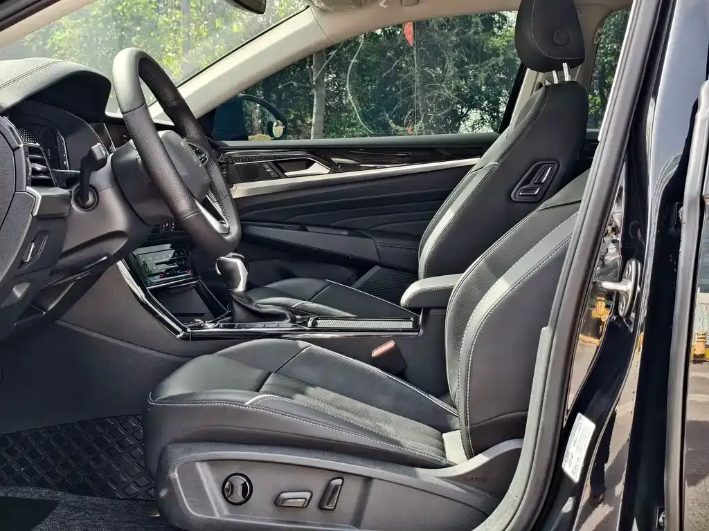 Volkswagen Passat — фото 3