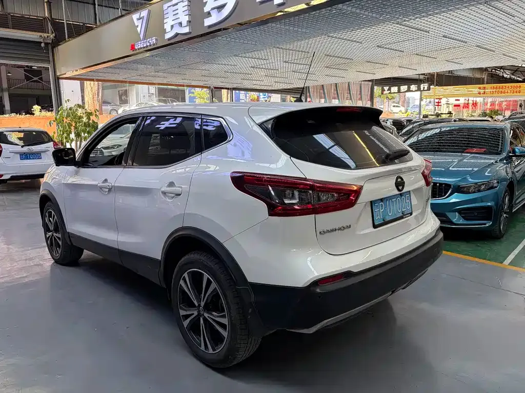 Nissan Qashqai — фото 3
