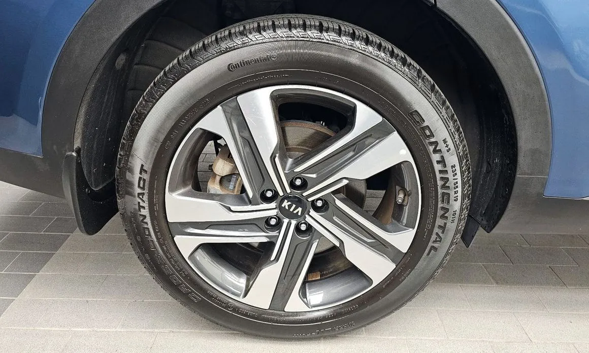Kia Sorento — фото 5