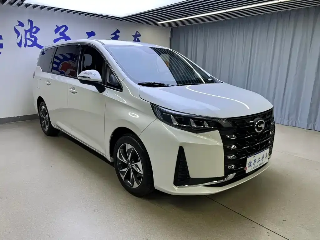 GAC Motor Trumpchi M6 — фото 10