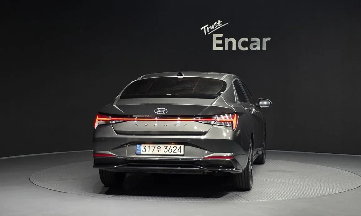 Hyundai AVANTE — фото 3