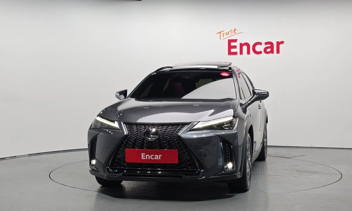 Lexus UX — фото 7