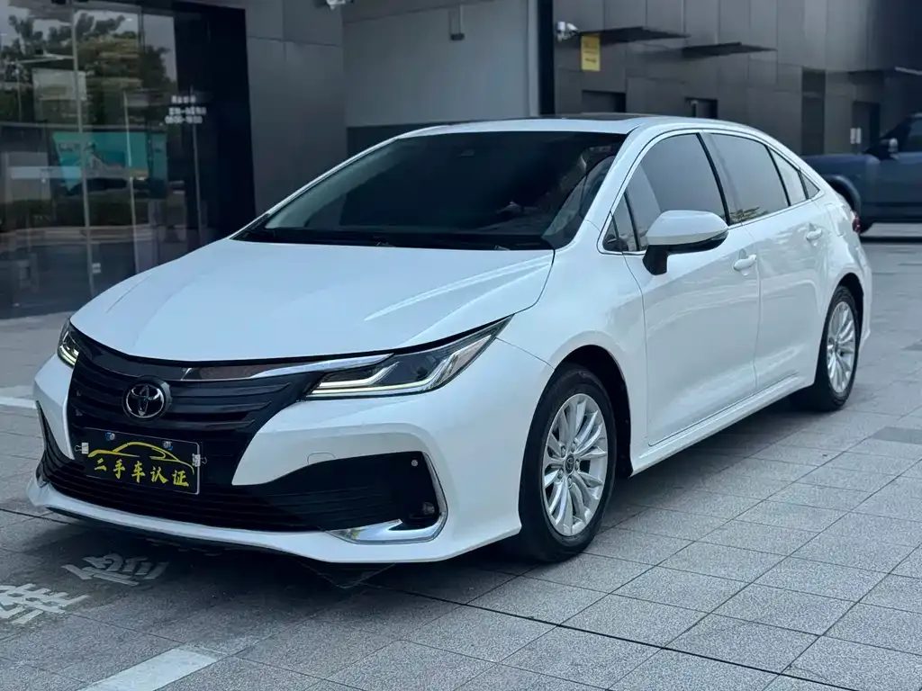Toyota Allion — фото 4