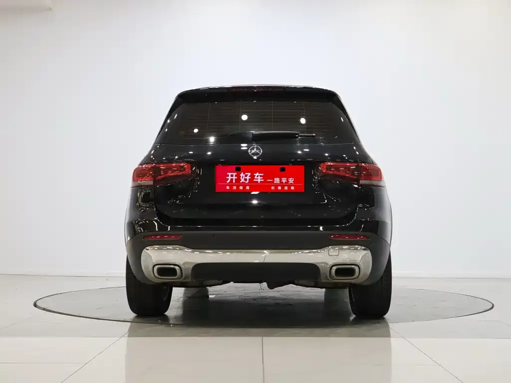 Mercedes-Benz GLB — фото 10