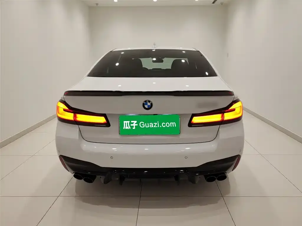 BMW 5 Series New Energy — фото 10