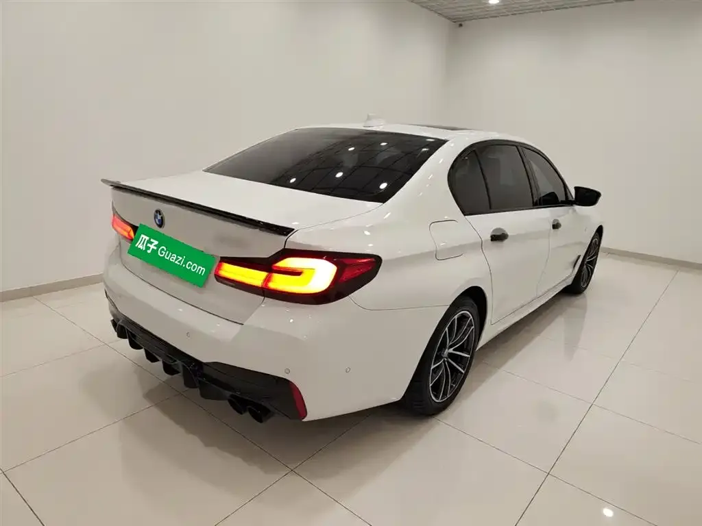 BMW 5 Series New Energy — фото 2