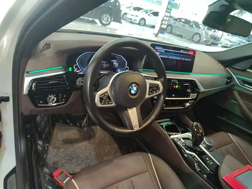 BMW 5 Series New Energy — фото 7
