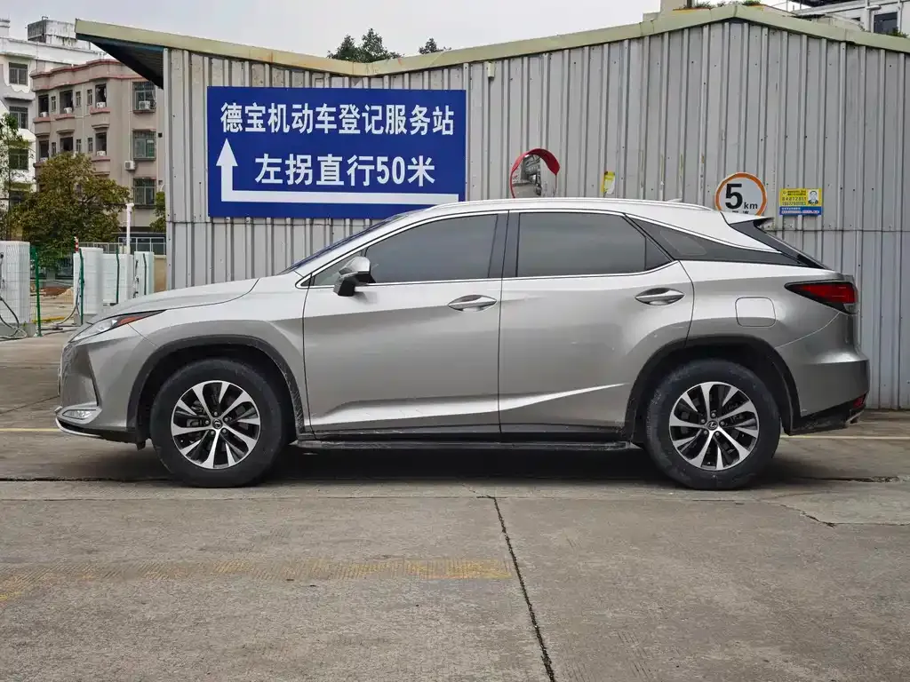 Lexus RX — фото 9
