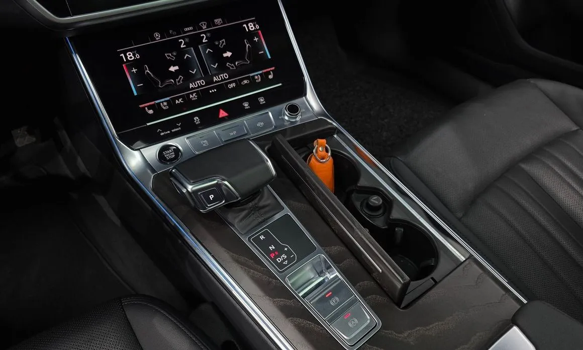 Audi A6 — фото 8