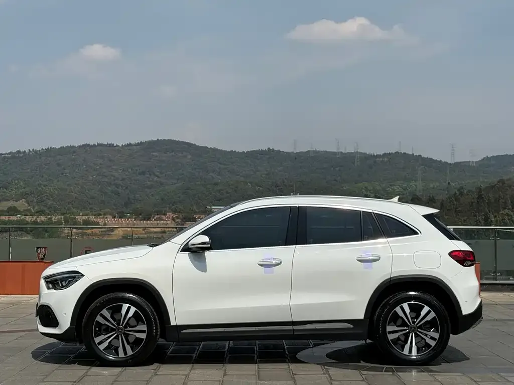 Mercedes-Benz GLA — фото 2