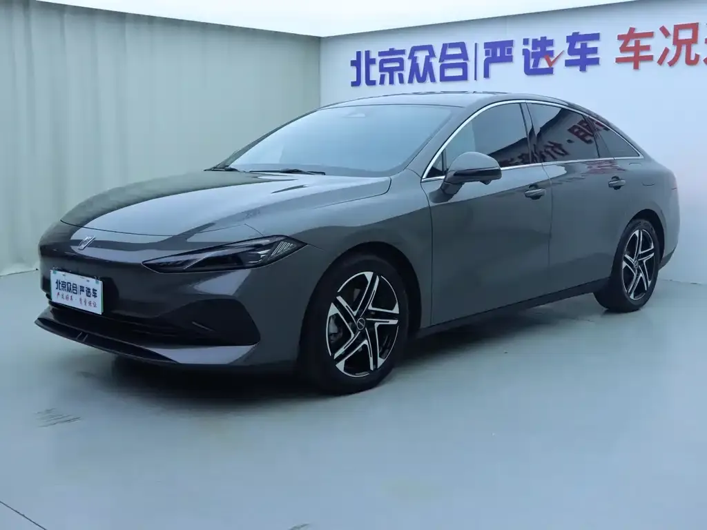 Roewe D7 — фото 1