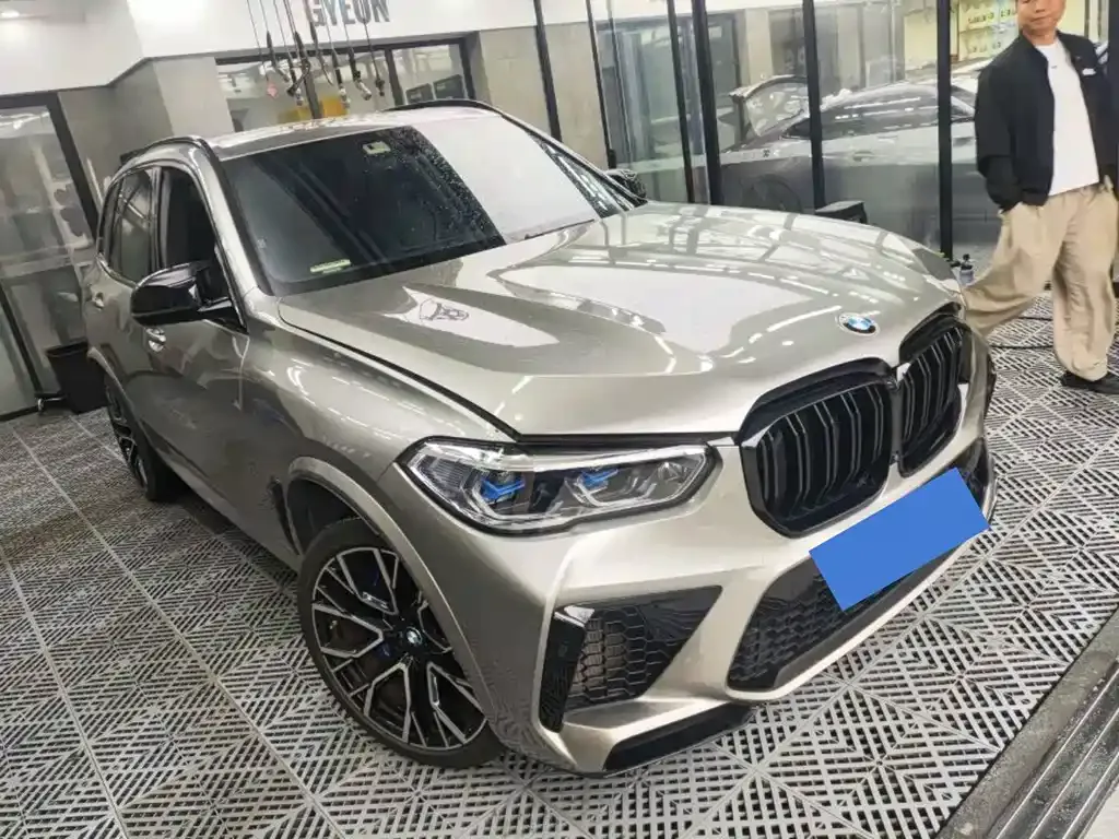 BMW X5 M — фото 10