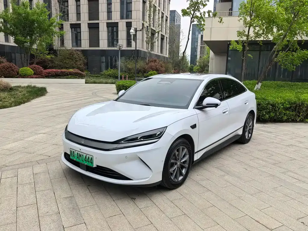 BYD Qin L — фото 1
