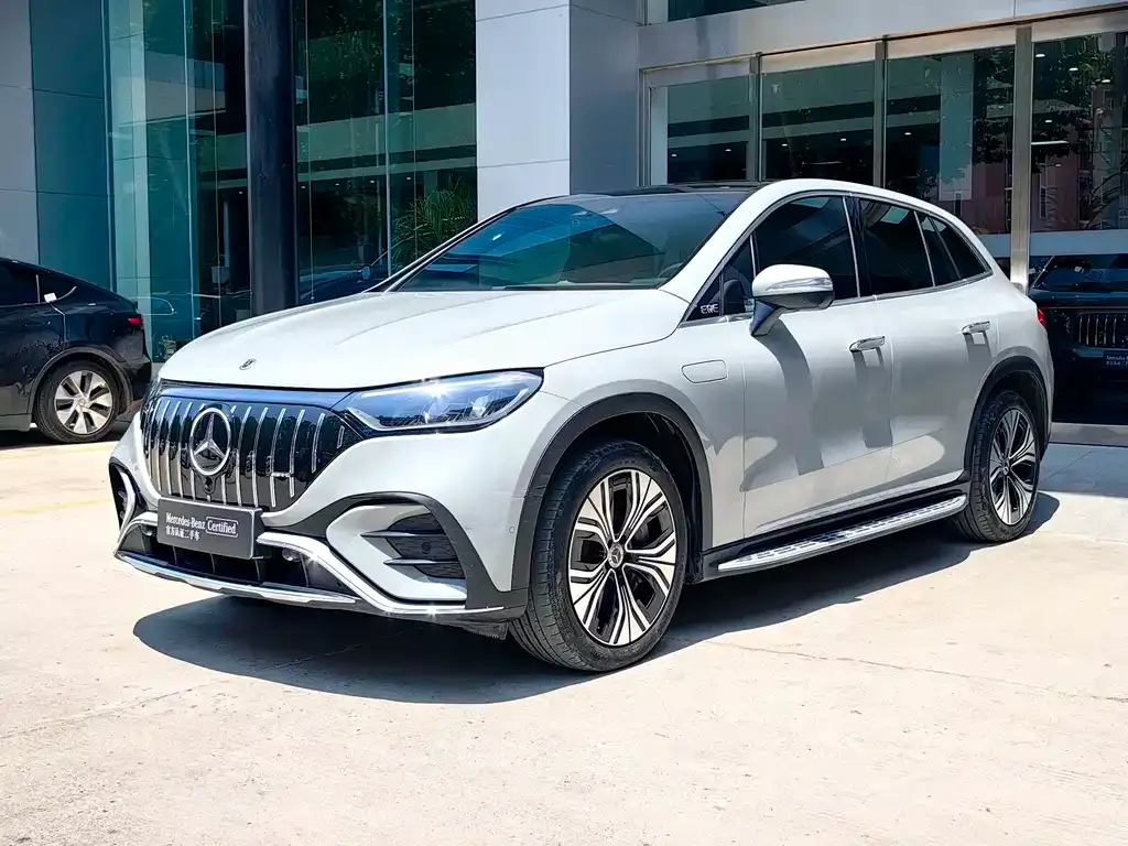 Mercedes-Benz EQE SUV — фото 1