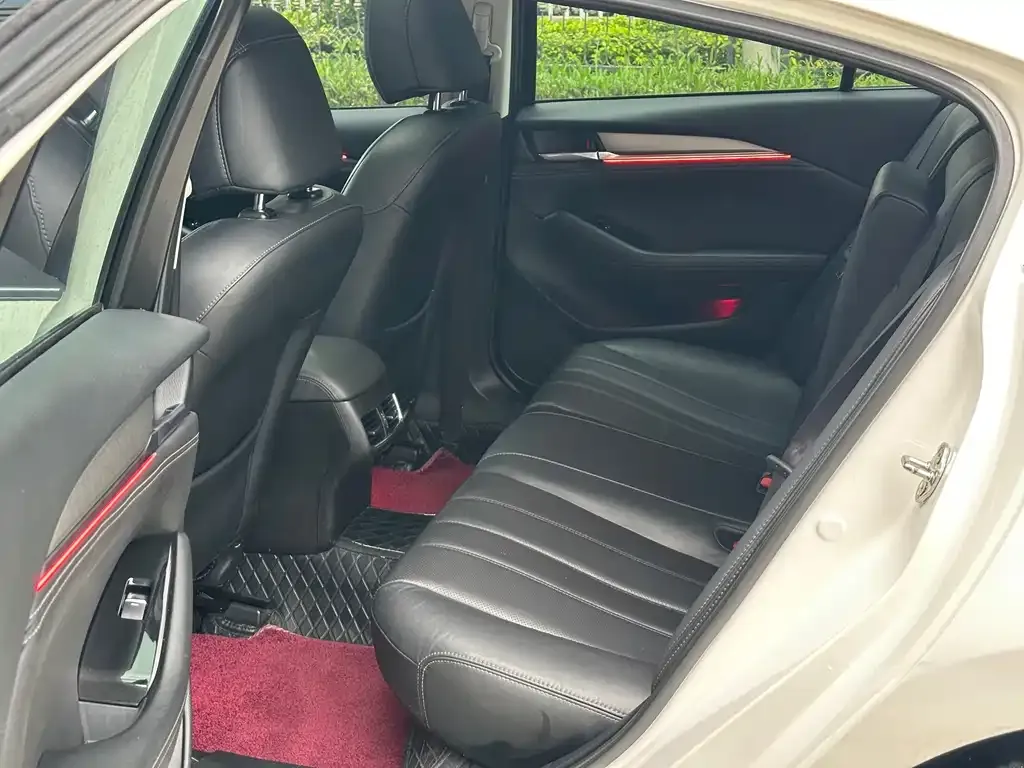 Mazda Atenza — фото 10