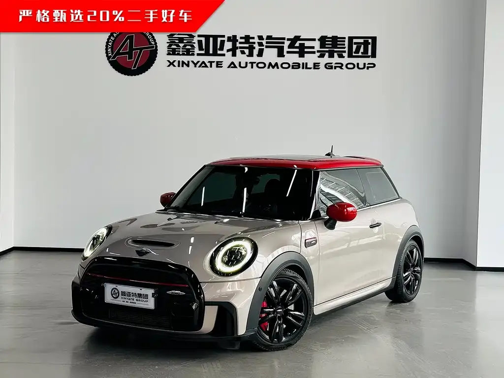 MINI JCW (John Cooper Works) — фото 1