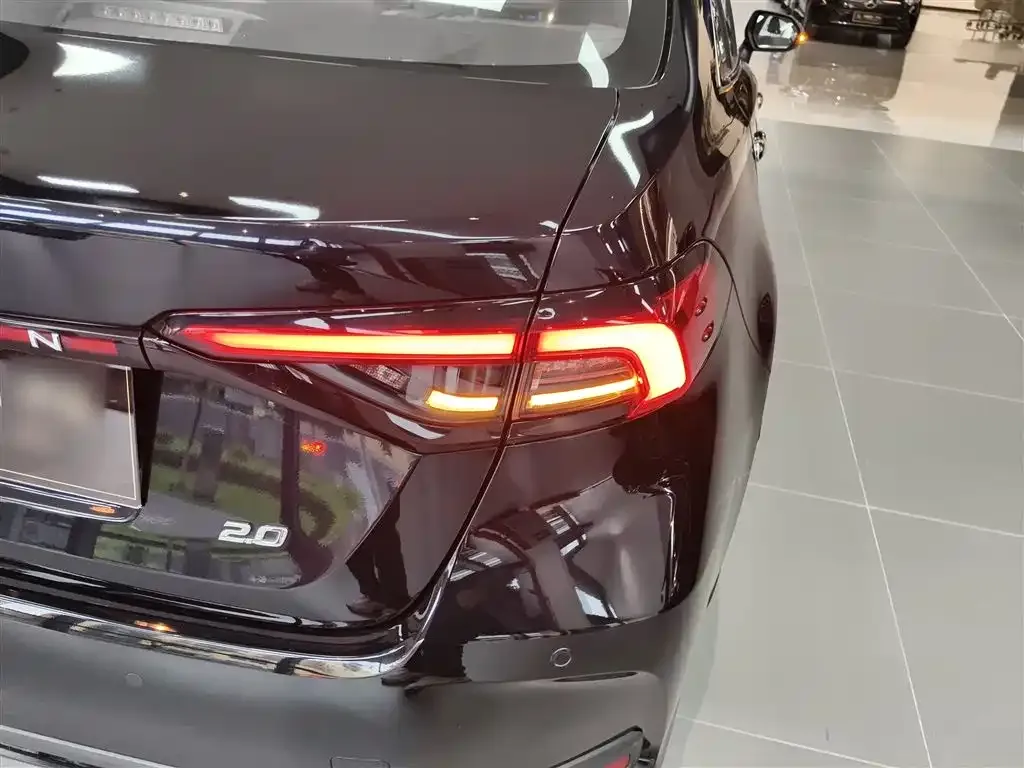 Toyota Allion — фото 10