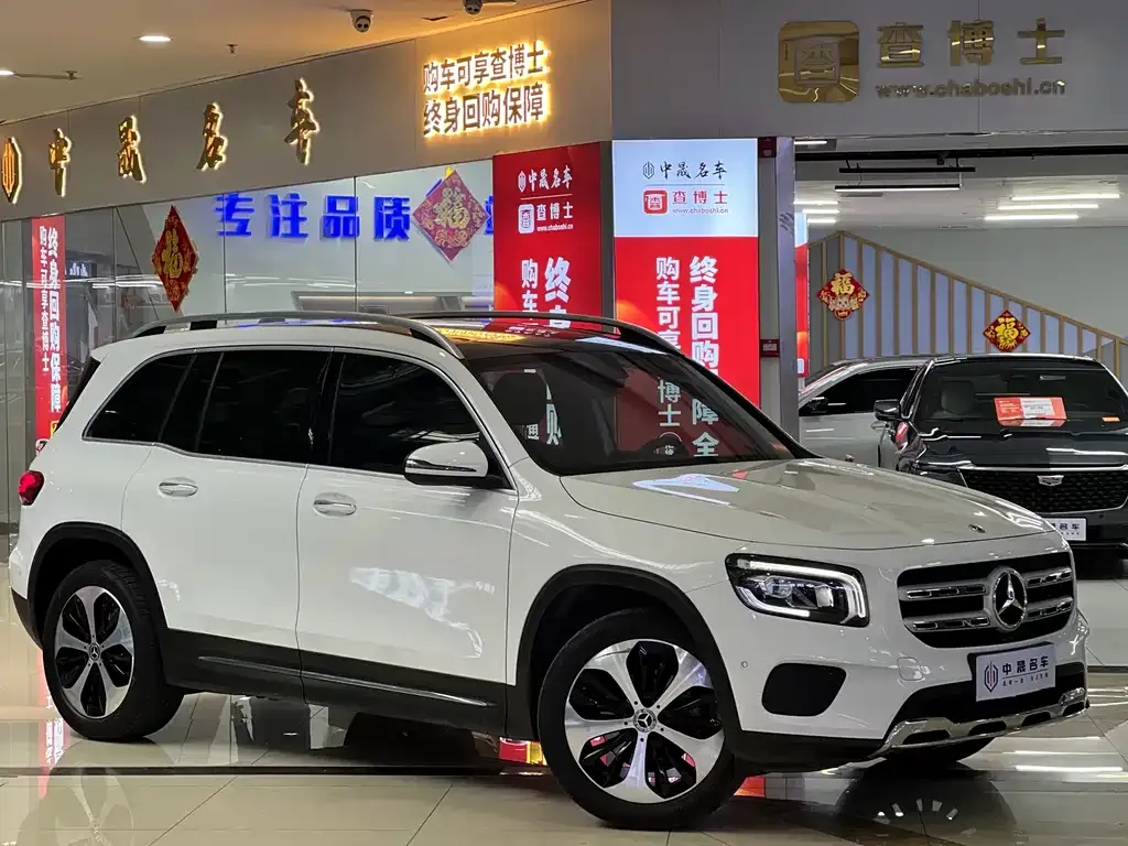 Mercedes-Benz GLB — фото 10