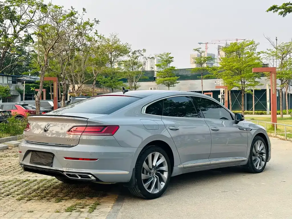 Volkswagen CC — фото 6